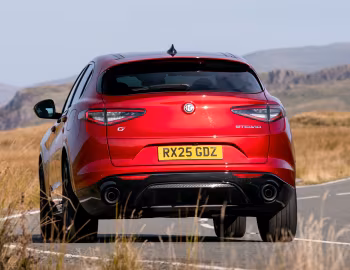 Alfa Romeo Stelvio Intensa [UK-spec] (949) '2025