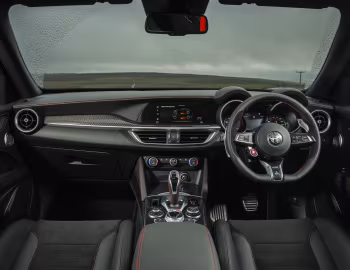 Panneau avant Alfa Romeo Stelvio Quadrifoglio [UK-spec] (949) '2020–23