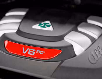 Sous la capuche Alfa Romeo Stelvio Quadrifoglio [Australia] (949) '2020–23