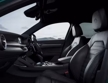 Intérieur Alfa Romeo Stelvio Quadrifoglio [UK-spec] (949) '2023–25
