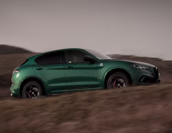 Alfa Romeo Stelvio Quadrifoglio [UK-spec] (949) '2023–25