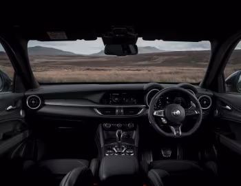 Panneau avant Alfa Romeo Stelvio Quadrifoglio [UK-spec] (949) '2023–25