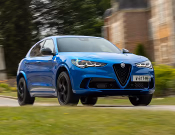 Alfa Romeo Stelvio Quadrifoglio [Worldwide] (949) '2023–25