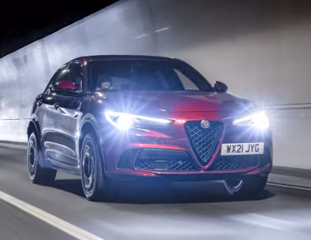 Alfa Romeo Stelvio Quadrifoglio [UK-spec] (949) '2020–23