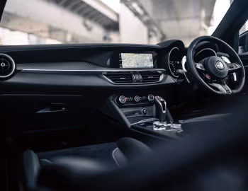 Intérieur Alfa Romeo Stelvio Quadrifoglio [Japan] (949) '2023–25