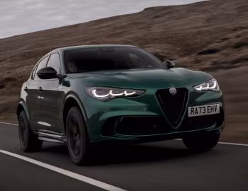 Alfa Romeo Stelvio Quadrifoglio [UK-spec] (949) '2023–25