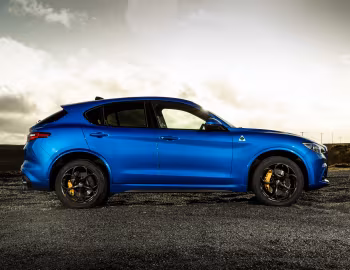 Alfa Romeo Stelvio Quadrifoglio [UK-spec] (949) '2018–20