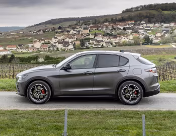 Alfa Romeo Stelvio Sprint (949) '2023–pr.