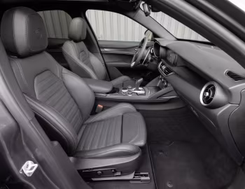 Intérieur Alfa Romeo Stelvio Sprint (949) '2023–pr.