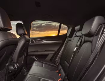 Intérieur Alfa Romeo Stelvio Sprint [UK-spec] (949) '2020–pr.