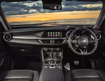 Panneau avant Alfa Romeo Stelvio Sprint [UK-spec] (949) '2020–pr.