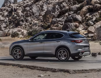 2018–19 Alfa Romeo Stelvio Ti [North America] (949) '2017–19
