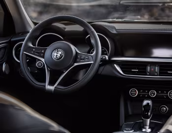 Panneau avant 2018–19 Alfa Romeo Stelvio Ti [North America] (949) '2017–19