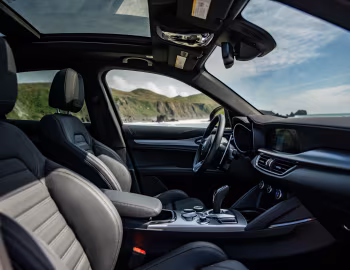 Intérieur 2024–pr. Alfa Romeo Stelvio Veloce [North America] (949) '2023–pr.