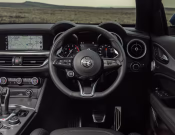 Panneau avant Alfa Romeo Stelvio Veloce [UK-spec] (949) '2020–23