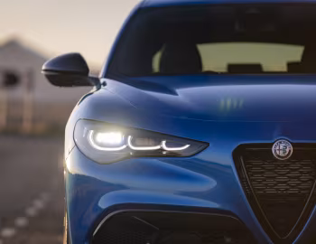 Alfa Romeo Stelvio Veloce [UK-spec] (949) '2023–pr.