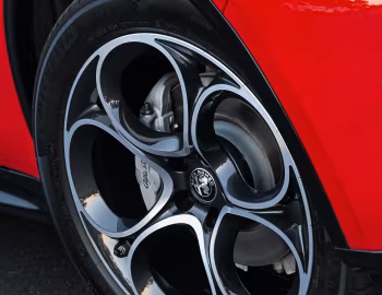 Alfa Romeo Stelvio Veloce [South Africa] (949) '2023–pr.