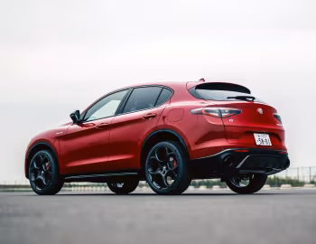 Alfa Romeo Stelvio Veloce [Japan] (949) '2023–pr.