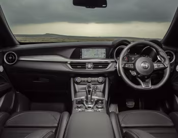 Panneau avant Alfa Romeo Stelvio Veloce [UK-spec] (949) '2020–23