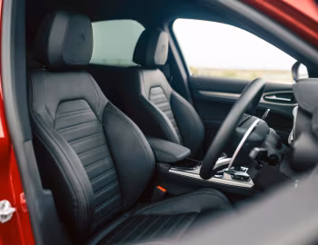 Intérieur Alfa Romeo Stelvio Veloce [Japan] (949) '2023–pr.