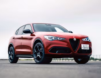 Alfa Romeo Stelvio Veloce [Japan] (949) '2023–pr.
