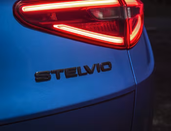 Alfa Romeo Stelvio Veloce [UK-spec] (949) '2020–23