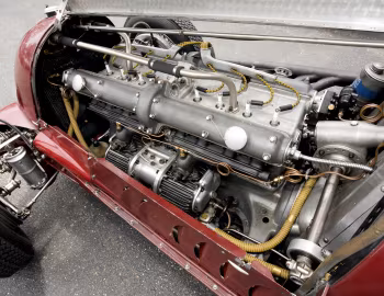Sous la capuche Alfa Romeo Tipo C (8C-35) '1935