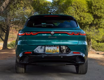 2025 Alfa Romeo Tonale Intensa [North America] (965) '2025