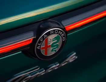 Logo 2025 Alfa Romeo Tonale Intensa [North America] (965) '2025