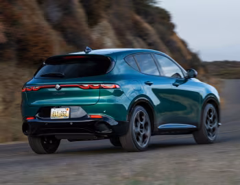 2025 Alfa Romeo Tonale Intensa [North America] (965) '2025