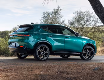 2025 Alfa Romeo Tonale Intensa [North America] (965) '2025