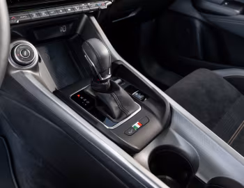 Intérieur 2025 Alfa Romeo Tonale Intensa [North America] (965) '2025