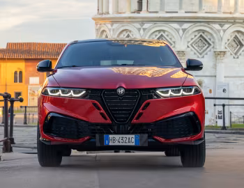 Alfa Romeo Tonale Ibrida Plug-In Q4 Edizione Milano Cortina 2026 [Italy] (965) '2025–26