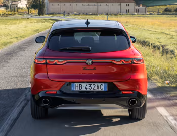 Alfa Romeo Tonale Ibrida Plug-In Q4 Edizione Milano Cortina 2026 [Italy] (965) '2025–26