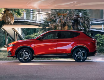 Alfa Romeo Tonale Ibrida Plug-In Q4 Edizione Milano Cortina 2026 [Italy] (965) '2025–26