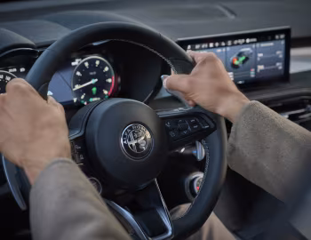 Intérieur Alfa Romeo Tonale Ibrida Plug-In Q4 Sport Speciale (965) '2025–pr.