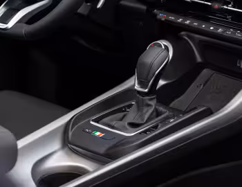 Intérieur 2024–25 Alfa Romeo Tonale Veloce [North America] (965) '2023–25