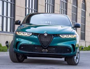 2024–25 Alfa Romeo Tonale Veloce eAWD [North America] (965) '2023–25