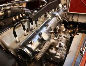 Sous la capuche Alfa Romeo 8C 2900B Lungo Touring Berlinetta (412.024) '1938