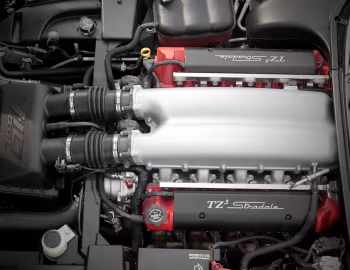 Sous la capuche Alfa Romeo TZ3 Stradale (#01) '2011