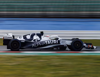 AlphaTauri AT03 '2022
