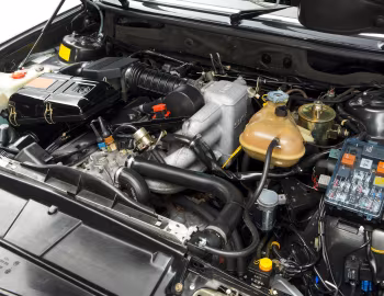 Bajo el capó Alpina B10 3.5 [UK-spec] (E28) '1985–87