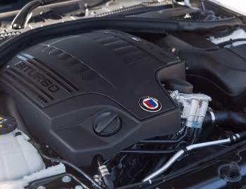 Bajo el capó Alpina B4 Bi-Turbo Coupe [Australia] (F32) '2016–02.2017