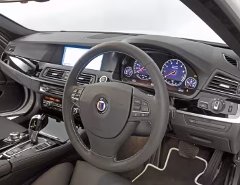 Интерьер Alpina B5 Bi-Turbo Limousine [UK-spec] (F10) '09.2010–12.2011