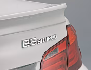 Alpina B5 Bi-Turbo Limousine [UK-spec] (F10) '09.2010–12.2011