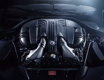 Bajo el capó Alpina B5 Bi-Turbo Allrad Limousine [Worldwide] (G30) '03.2017–06.2020