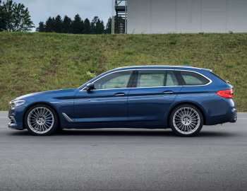 Alpina B5 Bi-Turbo Allrad Touring [Worldwide] (G31) '03.2017–06.2020