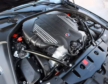 Bajo el capó Alpina B6 Bi-Turbo Cabrio (F12) '09.2011–09.2014