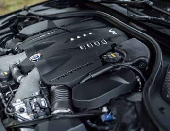 Sous la capuche Alpina B7 Bi-Turbo [Japan] (G12) '2020–22