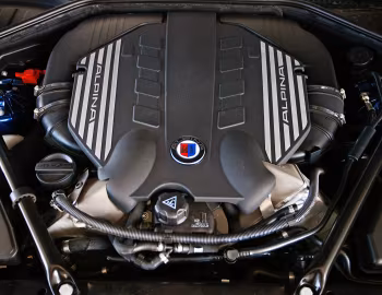 Bajo el capó 2013–15 Alpina B7 Bi-Turbo [North America] (F01) '2012–07.2015